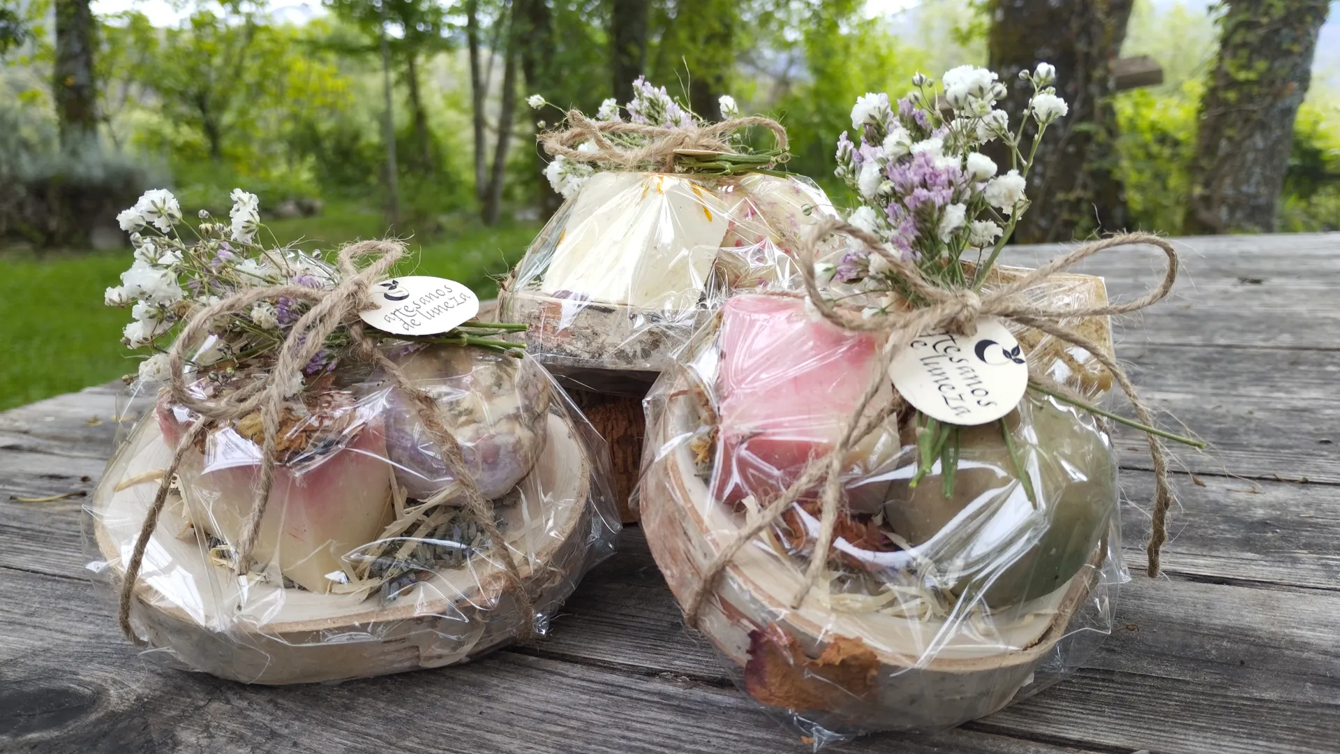 Artesanos-de-luneza-Cesta-Jabones
